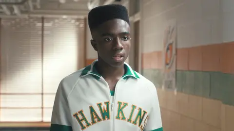 Caleb McLaughlin como Lucas en Stranger Things Caleb McLaughlin como Lucas en Stranger Things