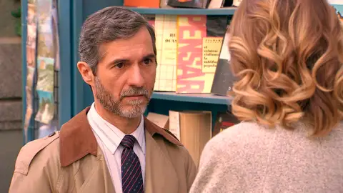 Isidro se ve obligado a contar una media verdad a Alicia: "Necesito que seas muy discreta" Isidro se ve obligado a contar una media verdad a Alicia: "Necesito que seas muy discreta"