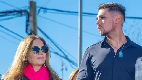 Gabriela y Jacobo Ostos en el homenaje a su padre Gabriela y Jacobo Ostos en el homenaje a su padre