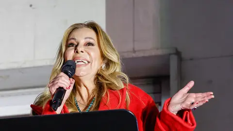 Ana Obregón da el pregón de las fiestas de Alcobendas Ana Obregón da el pregón de las fiestas de Alcobendas