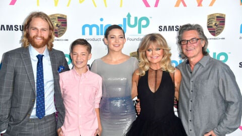 Wyatt Russell, Ryder Robinson, Kate Hudson, Goldie Hawn y Kurt Russell