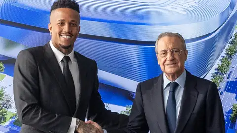 Eder Militao saluda a Florentino Pérez tras renovar su contrato con el Real Madrid Eder Militao saluda a Florentino Pérez tras renovar su contrato con el Real Madrid