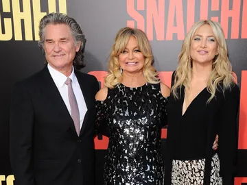Kurt Russell, Goldie Hawn y Kate Hudson Kurt Russell, Goldie Hawn y Kate Hudson