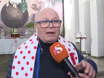 Pepe, el sacerdote de Málaga que acerca la fe a los feligreses a ritmo de flamenco y causa furor en las redes
