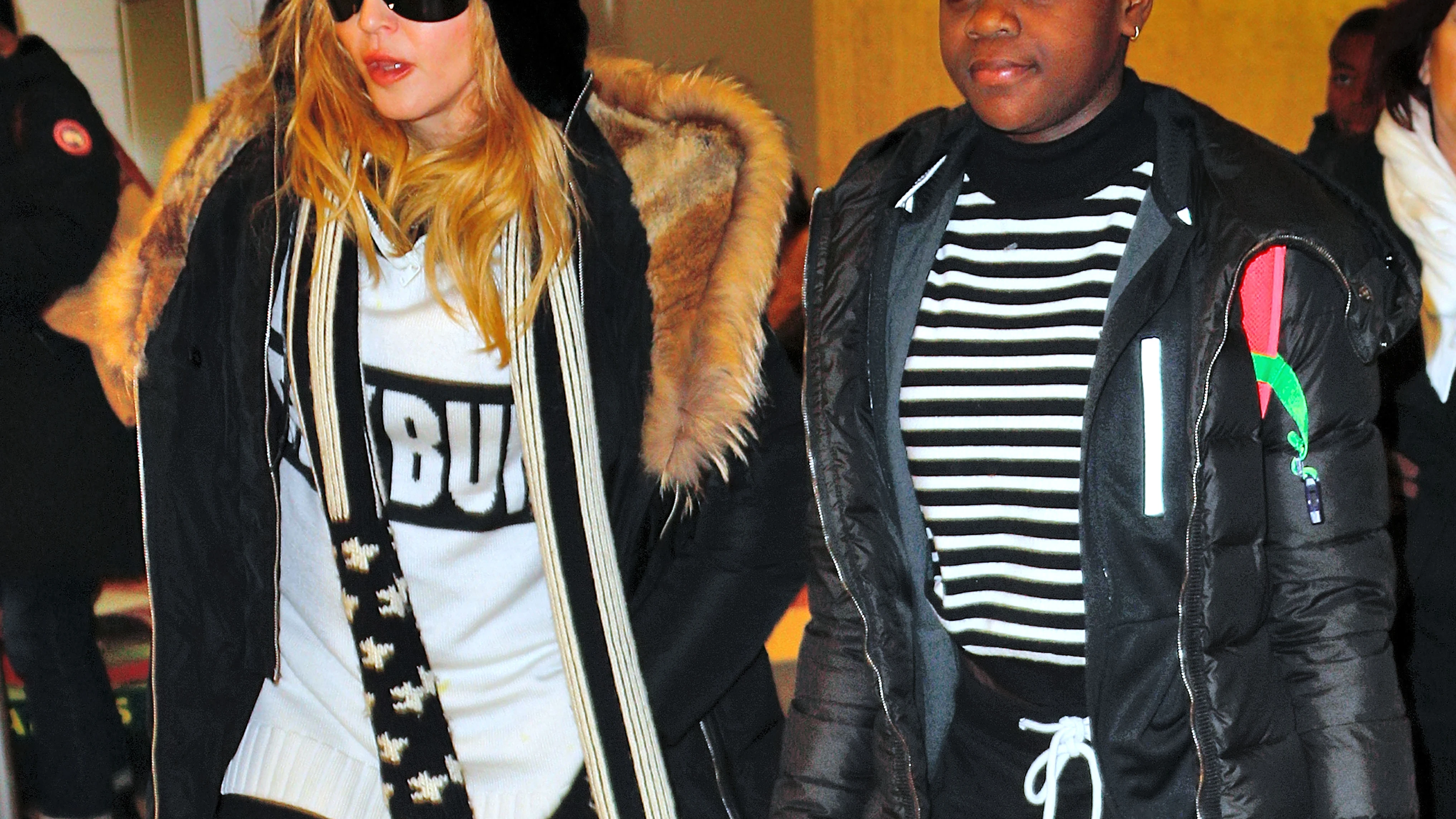 Madonna y su hija Mercy James Madonna y su hija Mercy James