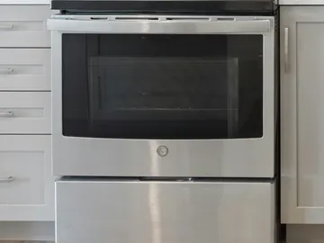 Horno con cajón calientaplatos Horno con cajón calientaplatos