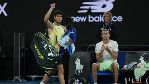 Alcaraz se despide tras su derrota en Melbourne Alcaraz se despide tras su derrota en Melbourne