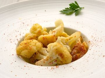 Una receta sencilla y fácil para los amantes de esta hortaliza: coliflor braseada con tomillo y romero