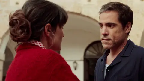 María le planta cara a Manuel María le planta cara a Manuel