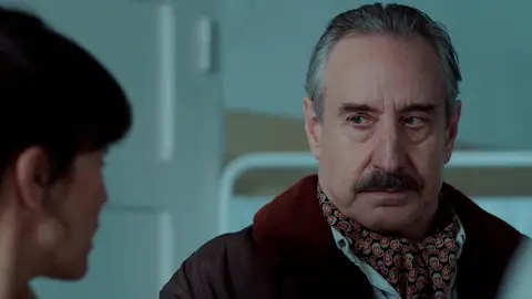 María le hace creer a Ramón que ha consumado su matrimonio con Manuel María le hace creer a Ramón que ha consumado su matrimonio con Manuel