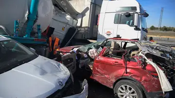 Imagen del accidente en la A-4, a la altura de Santa Cruz de Mudela (Ciudad Real