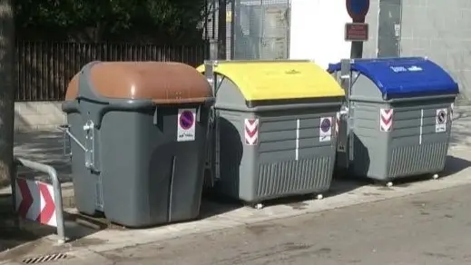 Contenedores de basura en Valencia Contenedores de basura en Valencia