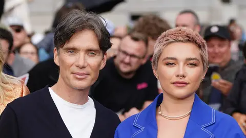 Cillian Murphy y Florence Pugh en la premiere de Oppenheimer en Trafalgar Square en London Cillian Murphy y Florence Pugh en la premiere de Oppenheimer en Trafalgar Square en London