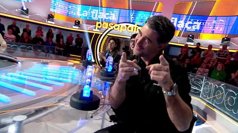 ¡Por la mano! Carla Hidalgo se queja de la ‘ventaja’ de David Amor en La Pista ¡Por la mano! Carla Hidalgo se queja de la ‘ventaja’ de David Amor en La Pista