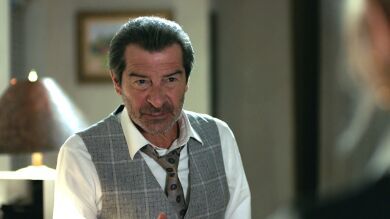 Yekta le pide a Parla que boicotee el contrato de Laçin con su productor, ¿estará celoso de él?