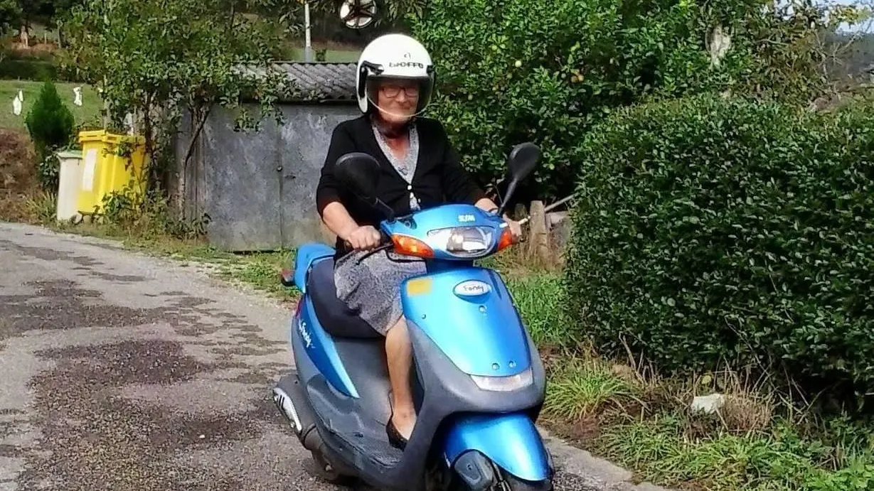 María Cristina en su moto María Cristina en su moto