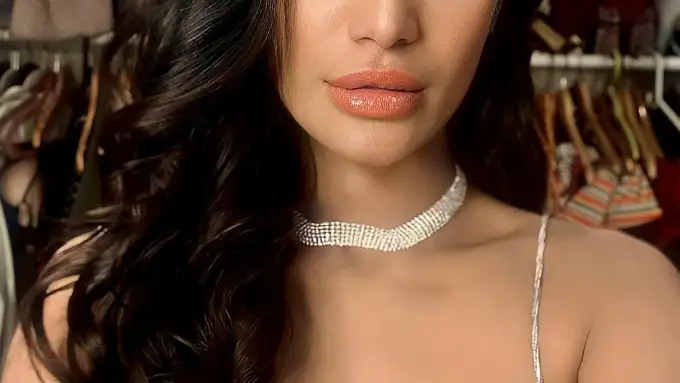 La actriz Poonam Pandey La actriz Poonam Pandey