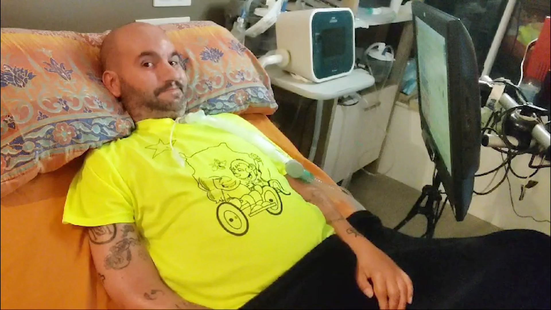 Hablamos con Jordi, el hombre con ELA que emocionó a Penélope Cruz: "Es la esencia de la bondad personificada" Hablamos con Jordi, el hombre con ELA que emocionó a Penélope Cruz: "Es la esencia de la bondad personificada"