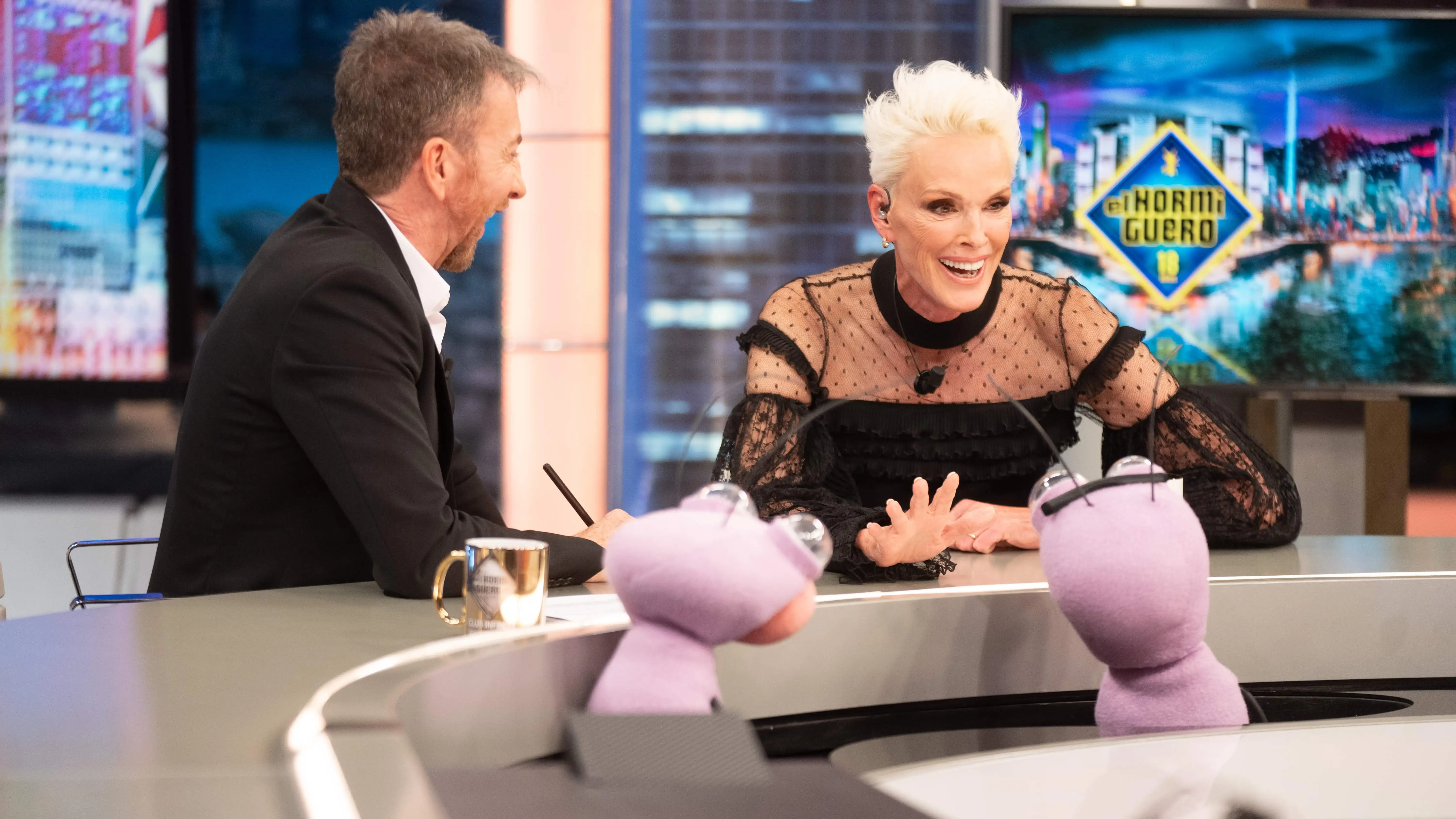 ¿Qué famoso monta las mejores fiestas? Brigitte Nielsen lo confiesa en El Hormiguero ¿Qué famoso monta las mejores fiestas? Brigitte Nielsen lo confiesa en El Hormiguero