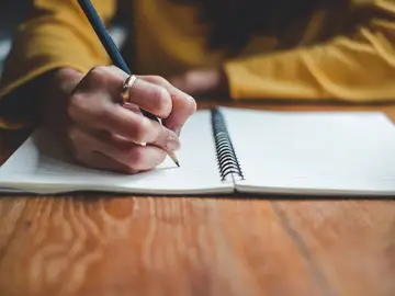 Ventajas de escribir a mano Ventajas de escribir a mano
