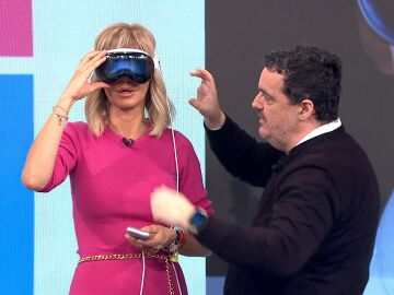 La presentadora de "Espejo Público" Susanna Griso estrena las gafas de realidad aumentada