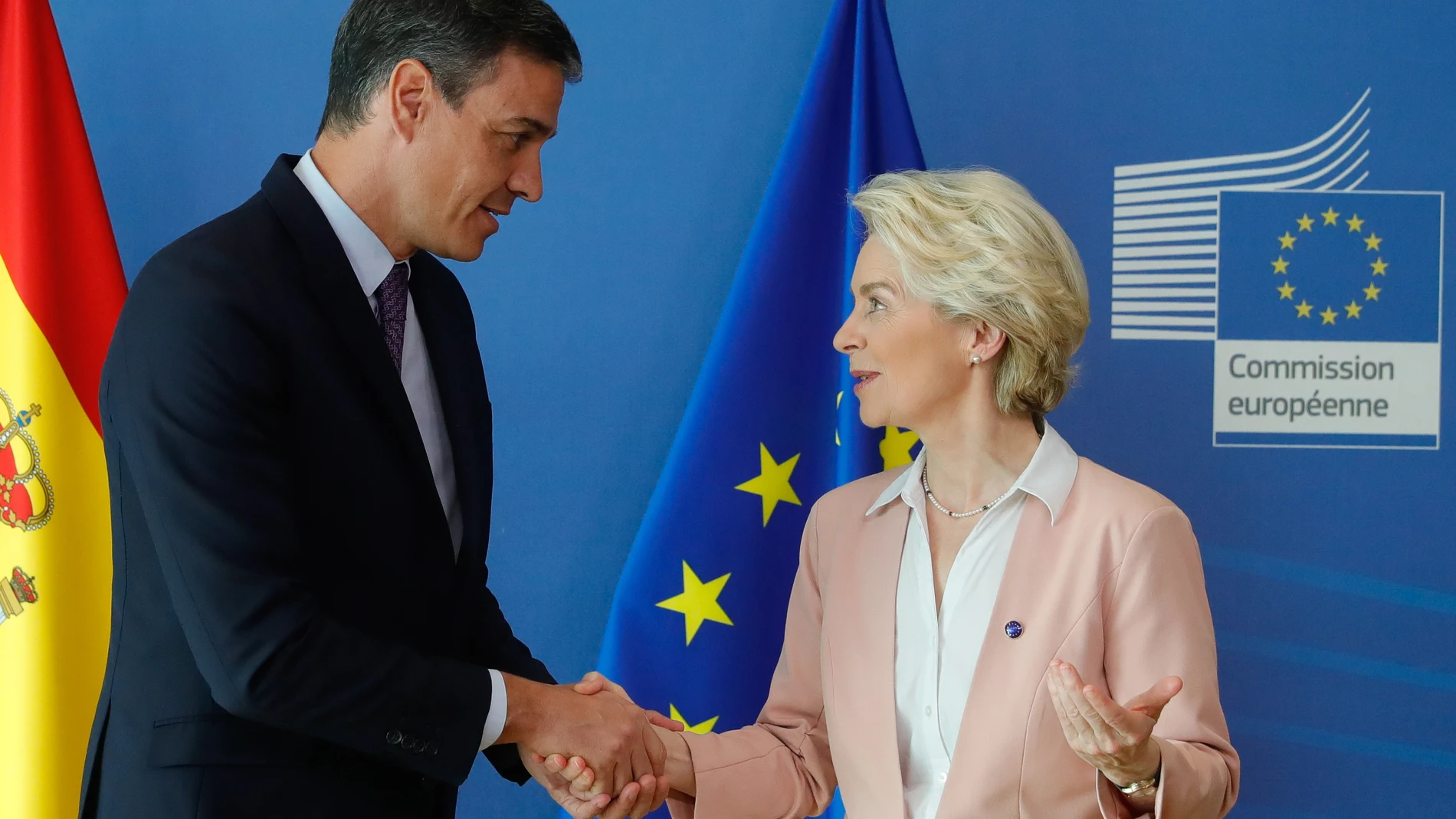 Pedro Sánchez y Ursula von der Leyen en Bruselas en 2022. Pedro Sánchez y Ursula von der Leyen en Bruselas en 2022.