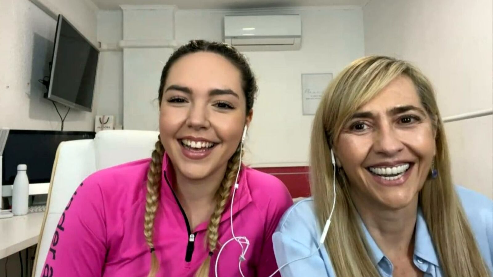 Jana se ha hecho viral al mostrar su desesperación tras rayar el coche de su madre: 
