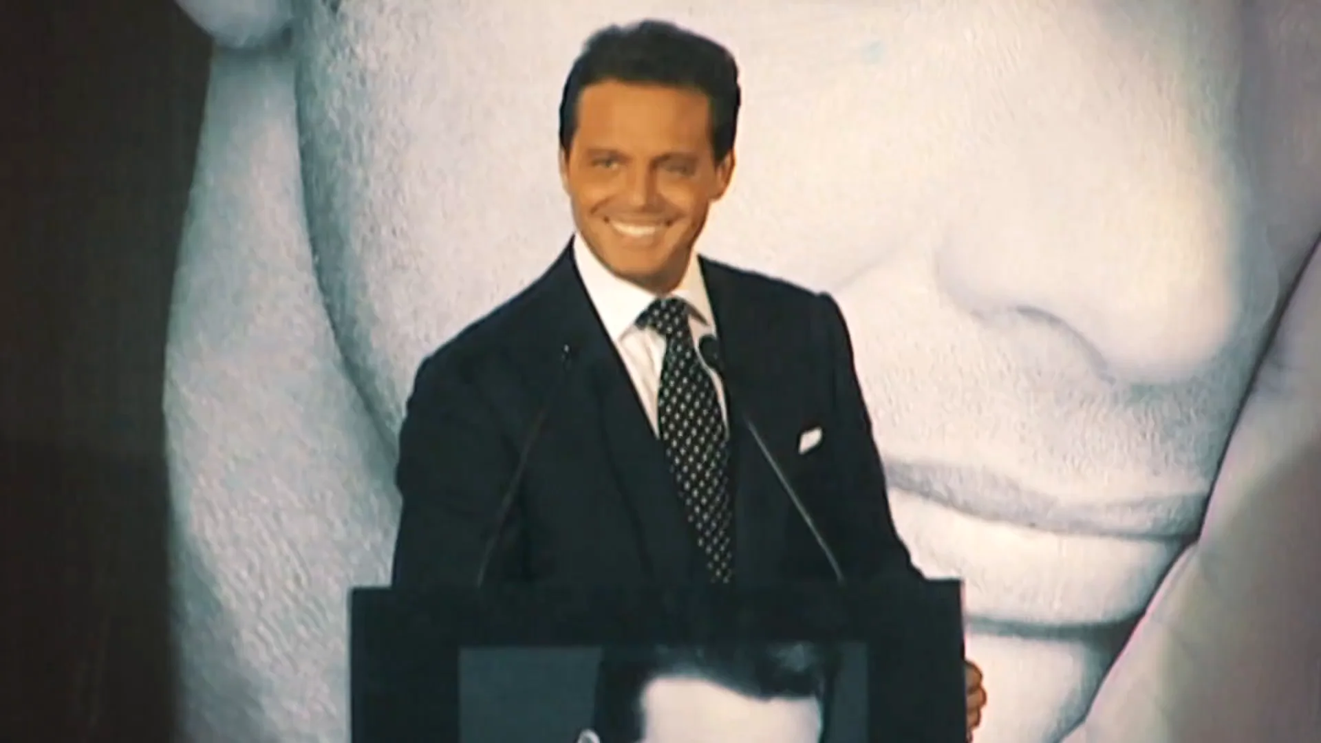 Las claves del acuerdo entre Luis Miguel y Aracely Arámbula para alcanzar la paz tras una década de escándalos Las claves del acuerdo entre Luis Miguel y Aracely Arámbula para alcanzar la paz tras una década de escándalos