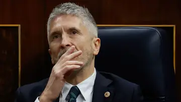 A3 Noticias Fin de Semana (10-02-24) Fernando Grande-Marlaska defiende su gestión en Gibraltar y no dimite tras la tragedia en Barbate A3 Noticias Fin de Semana (10-02-24) Fernando Grande-Marlaska defiende su gestión en Gibraltar y no dimite tras la tragedia en Barbate