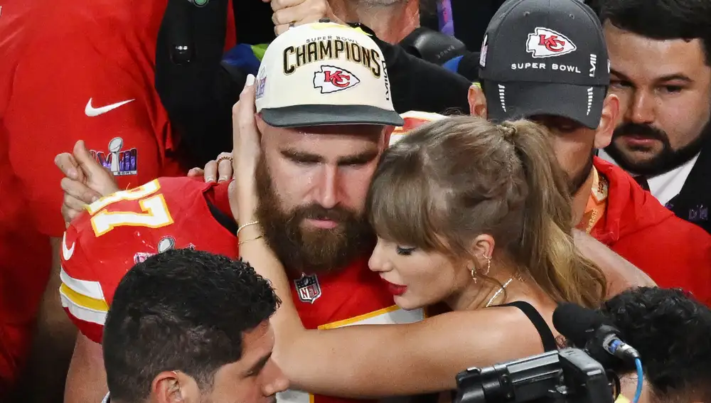 Taylor Swift y Travis Kelce en la Super Bowl