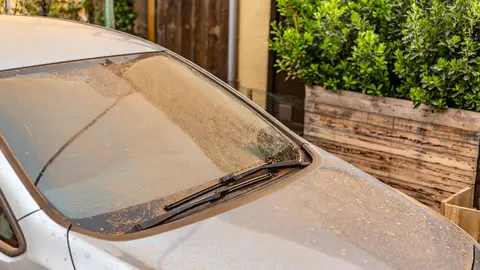 Lluvia de barro sobre un coche (Archivo) Lluvia de barro sobre un coche (Archivo)