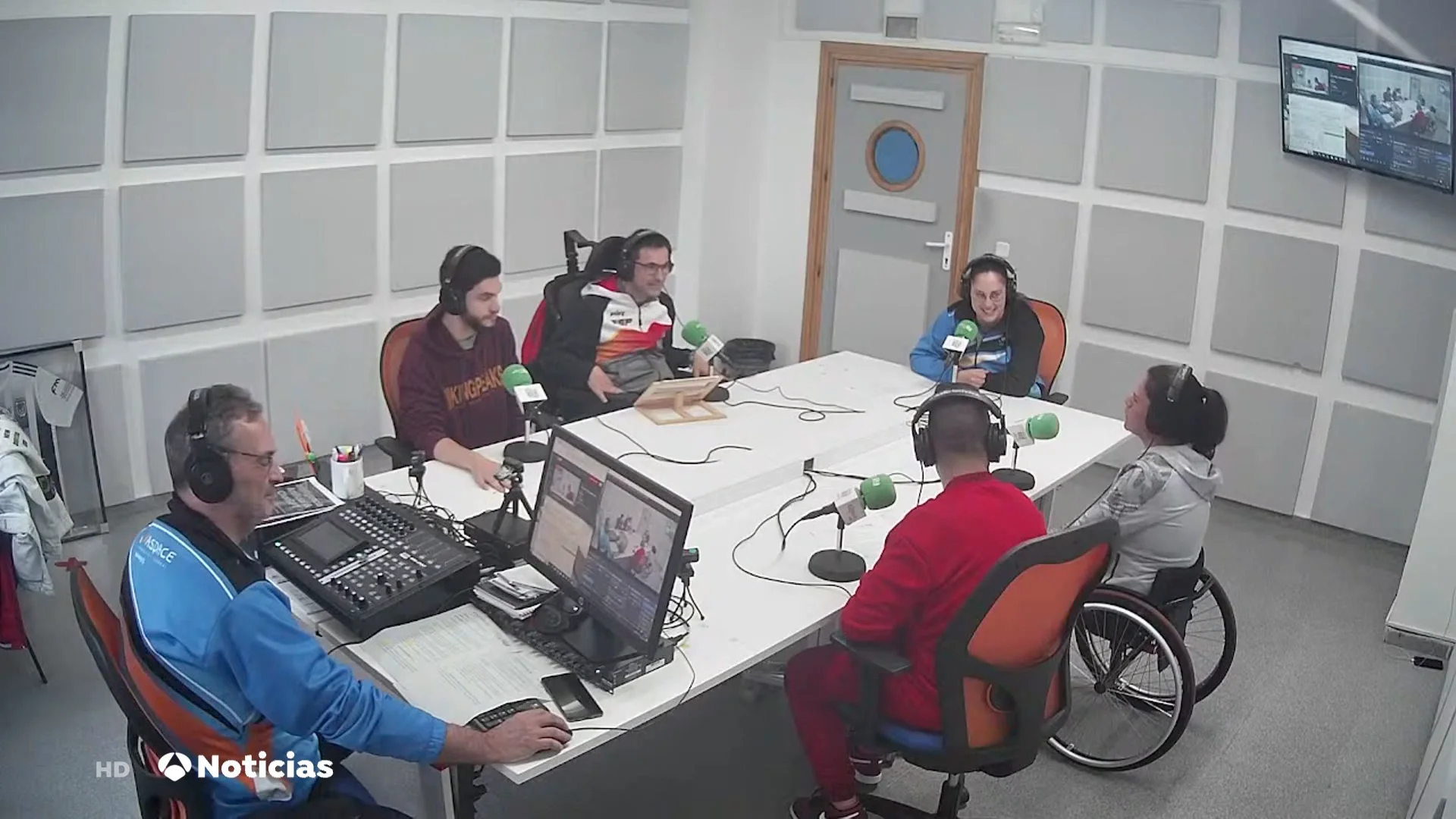 D&iacute;a Mundial de la Radio: ASPACE Badajoz Radio o c&oacute;mo incluir a las personas con discapacidad a trav&eacute;s de las ondas