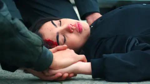 Avance semanal de Hermanos: “¡Nuestros sueños más bonitos se están construyendo, pero se están viniendo abajo!” Avance semanal de Hermanos: “¡Nuestros sueños más bonitos se están construyendo, pero se están viniendo abajo!”