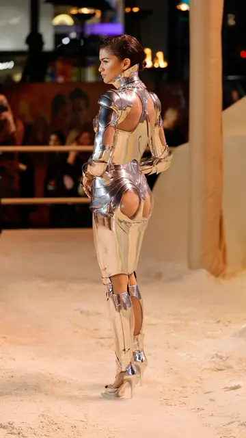 Zendaya en el estreno de Dune: Parte Dos en Londres con un look vintage de Mugler Zendaya en el estreno de Dune: Parte Dos en Londres con un look vintage de Mugler