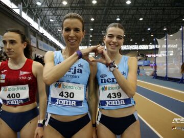 Alejandra Gálvez y Daniela Sierra, antes de la semifinal de 1.500