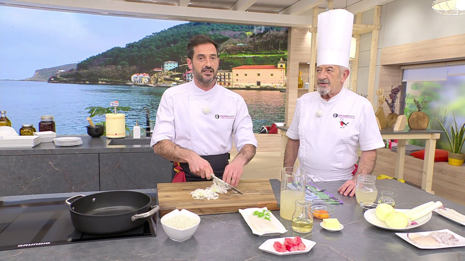 ¿Cómo potenciar el sabor al pescado? Karlos Arguiñano reafirma la clave que comparte su hijo Joseba 