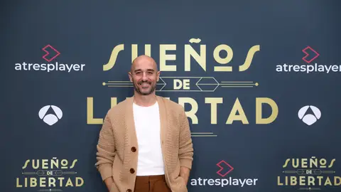 Alain Hernández confiesa el mayor reto que le ha supuesto interpretar a su personaje: "Un día parece un ángel y otro un demonio" Alain Hernández confiesa el mayor reto que le ha supuesto interpretar a su personaje: "Un día parece un ángel y otro un demonio"