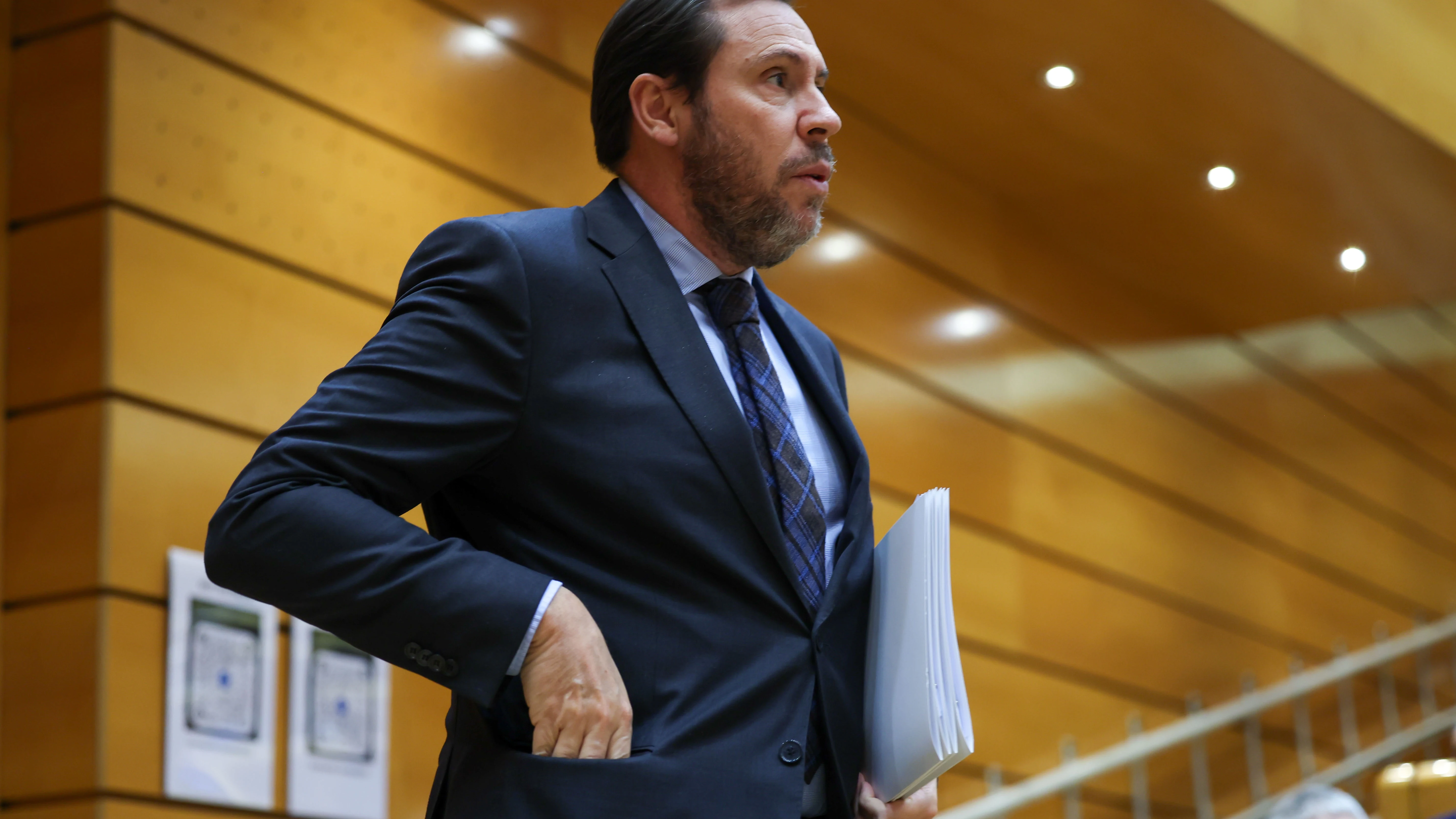 El ministro del Transportes, Oscar Puente, en el Senado