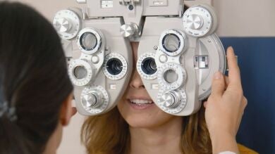 5 beneficios de la cirugía refractiva láser de Clínica Baviera