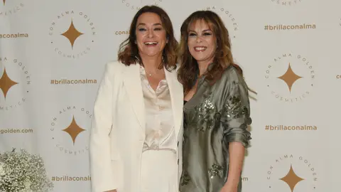 Toñi Moreno y María José Campanario en un evento Toñi Moreno y María José Campanario en un evento