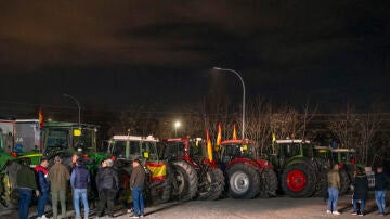 Agricultores con sus tractores este martes en Guadalajara