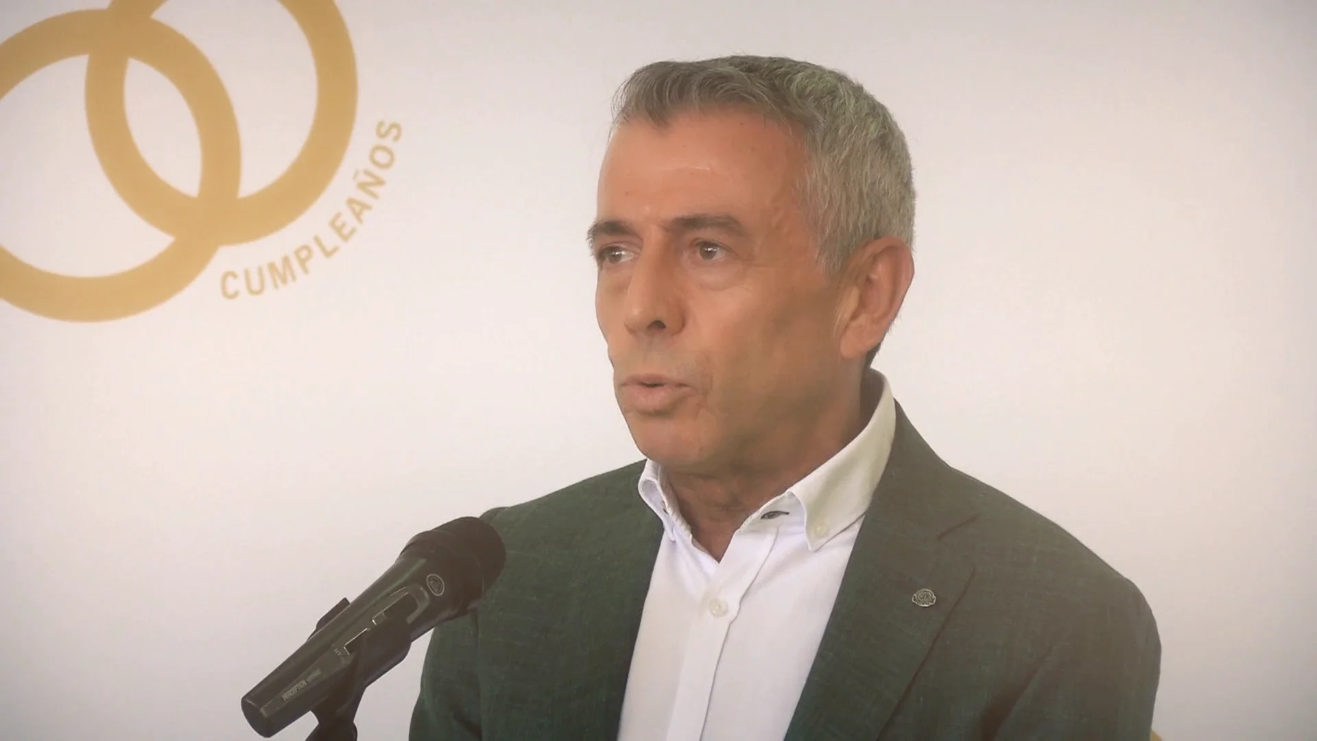 ¡José Luis López 'El Turronero' ya conoce al hijo de Bertín Osborne y Gabriela Guillen!