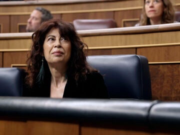 La ministra de Igualdad, Ana Redondo, en el Congreso