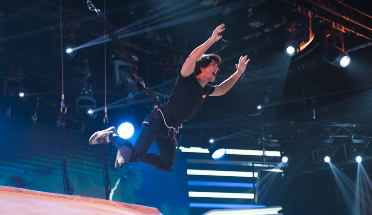 ¡Brutal! Pablo Castellano vuela con su coreografía con el bungee en El Desafío