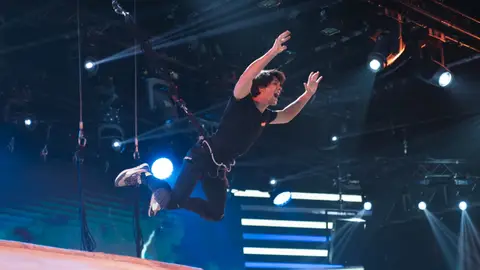 ¡Brutal! Pablo Castellano vuela con su coreografía con el bungee en El Desafío