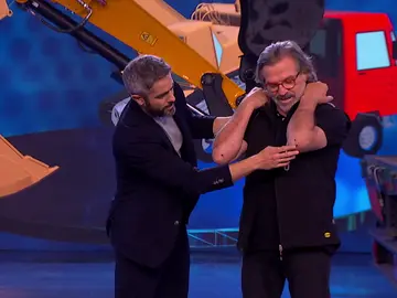 Las heridas de Pepe Navarro tras caerse con la excavadora Las heridas de Pepe Navarro tras caerse con la excavadora