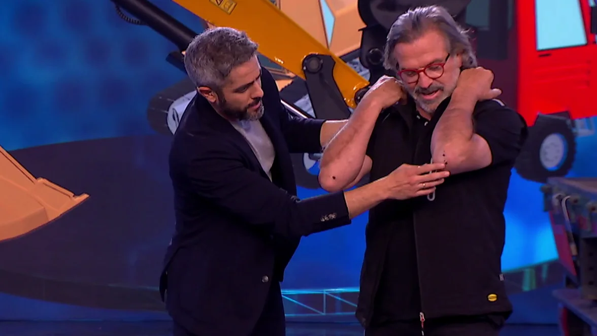 Las heridas de Pepe Navarro tras caerse con la excavadora Las heridas de Pepe Navarro tras caerse con la excavadora