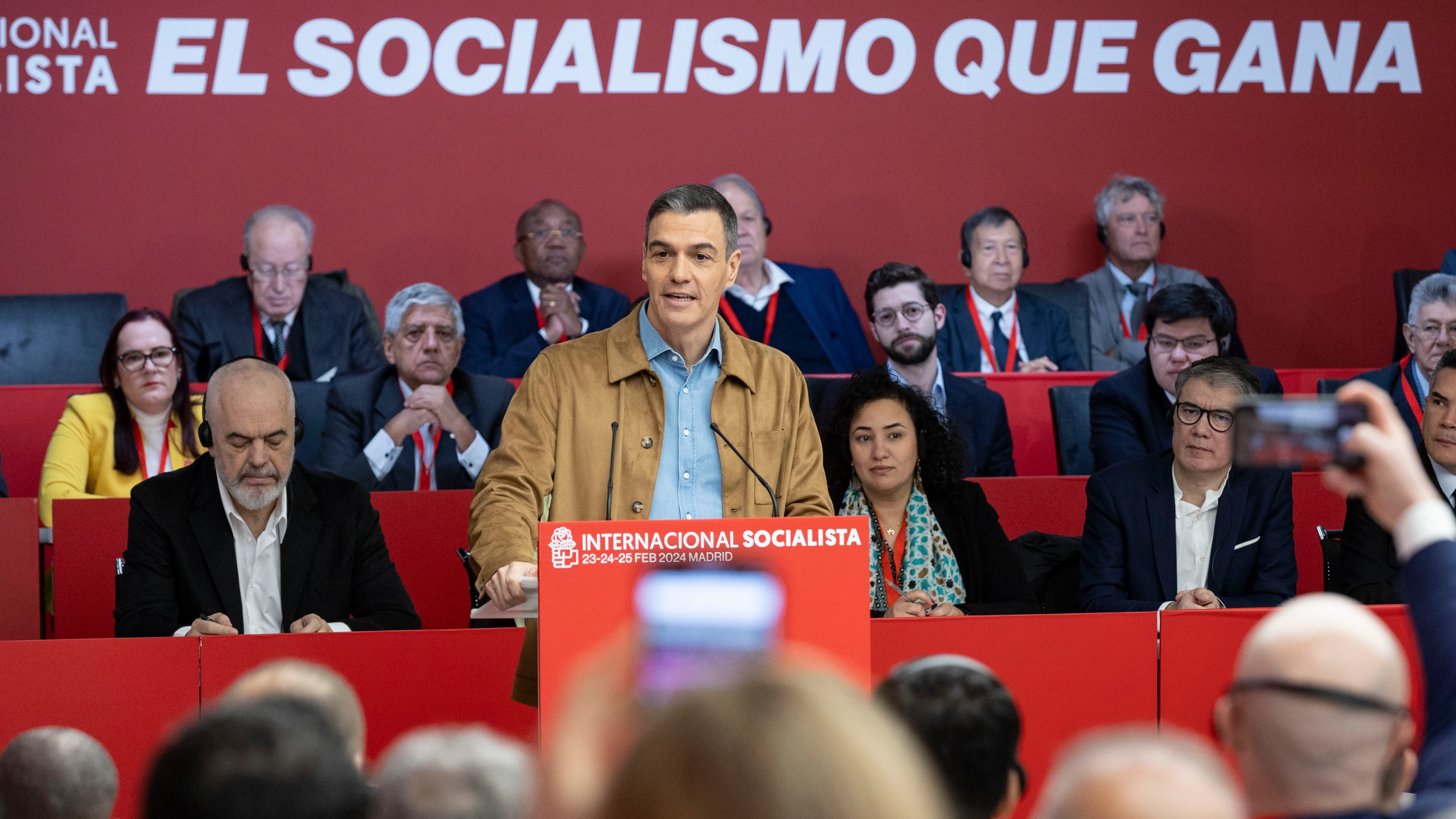 El presidente del Ejecutivo, Pedro Sánchez, interviene en la inauguración del Consejo de la Internacional Socialista El presidente del Ejecutivo, Pedro Sánchez, interviene en la inauguración del Consejo de la Internacional Socialista