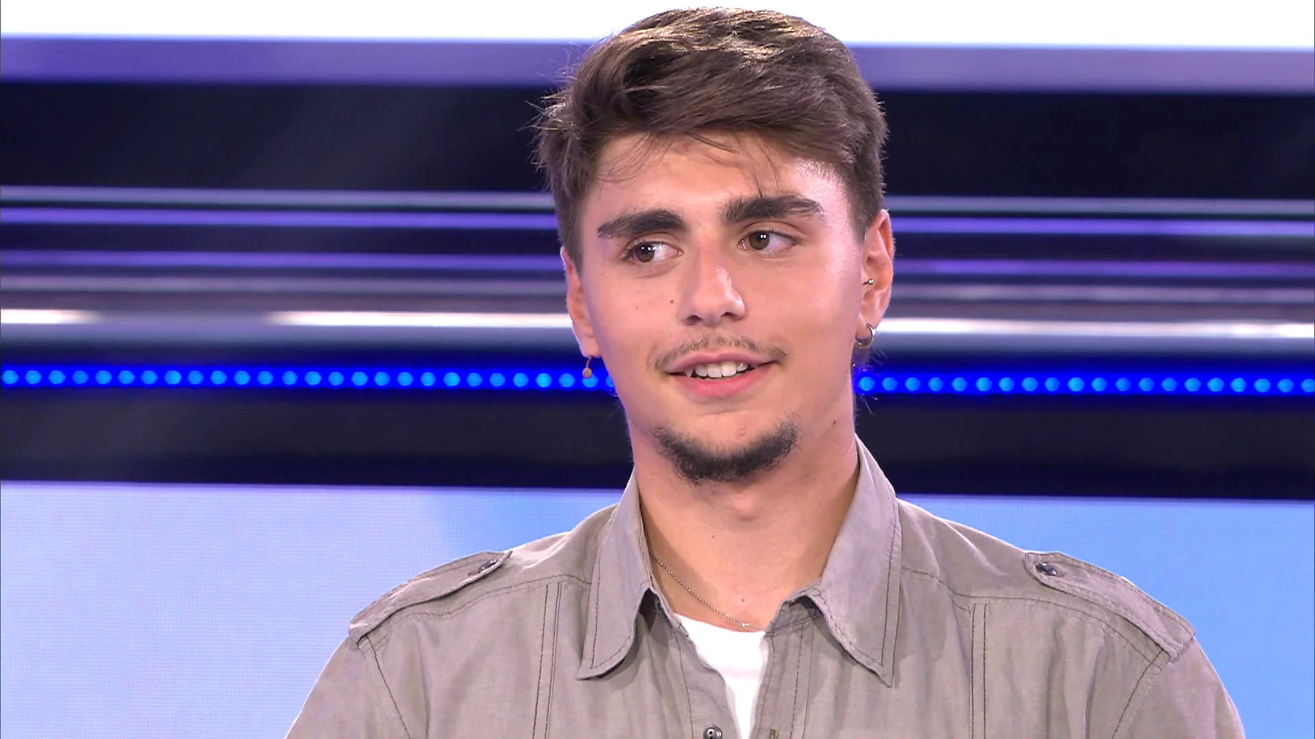 ¡Increíble! Álex y Juanmi mantienen el millón tras la quinta pregunta ¡Increíble! Álex y Juanmi mantienen el millón tras la quinta pregunta