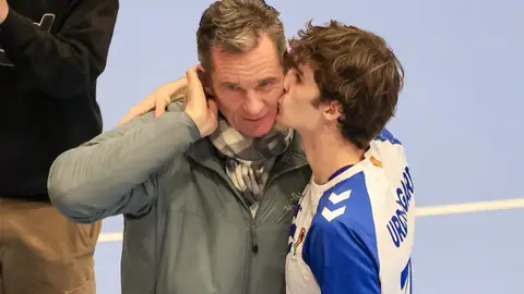 Iñaki y Pablo Urdangarin tras un partido Iñaki y Pablo Urdangarin tras un partido